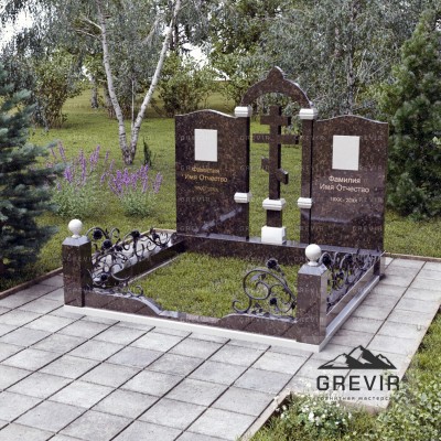 Памятник комплекс на кладбище с ковкой и аркой kom65002