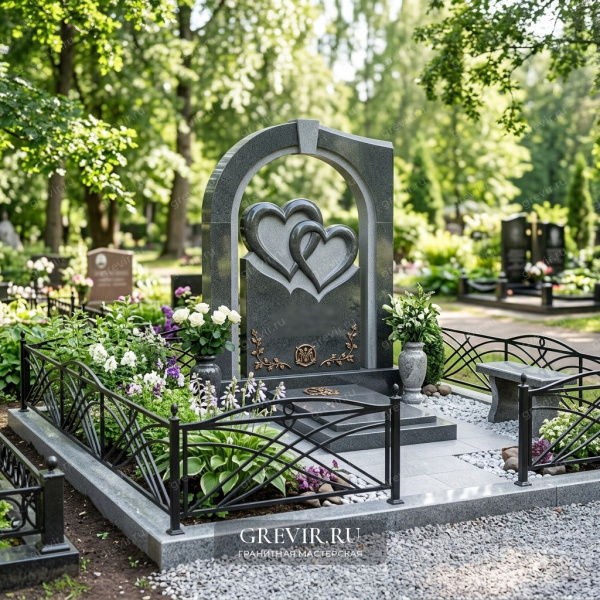 Семейный Мемориал 'Два Сердца'